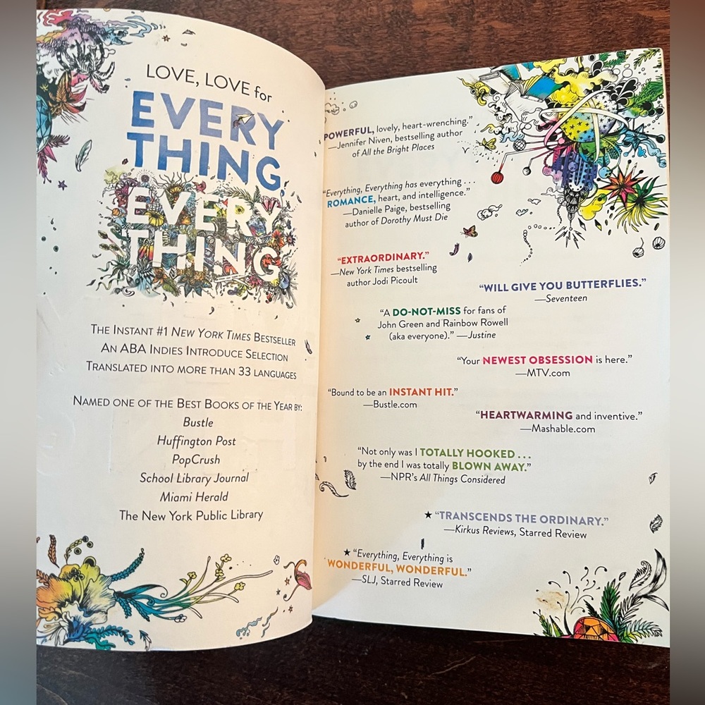 Everything Everything- book 📖 - Picture 3 of 4